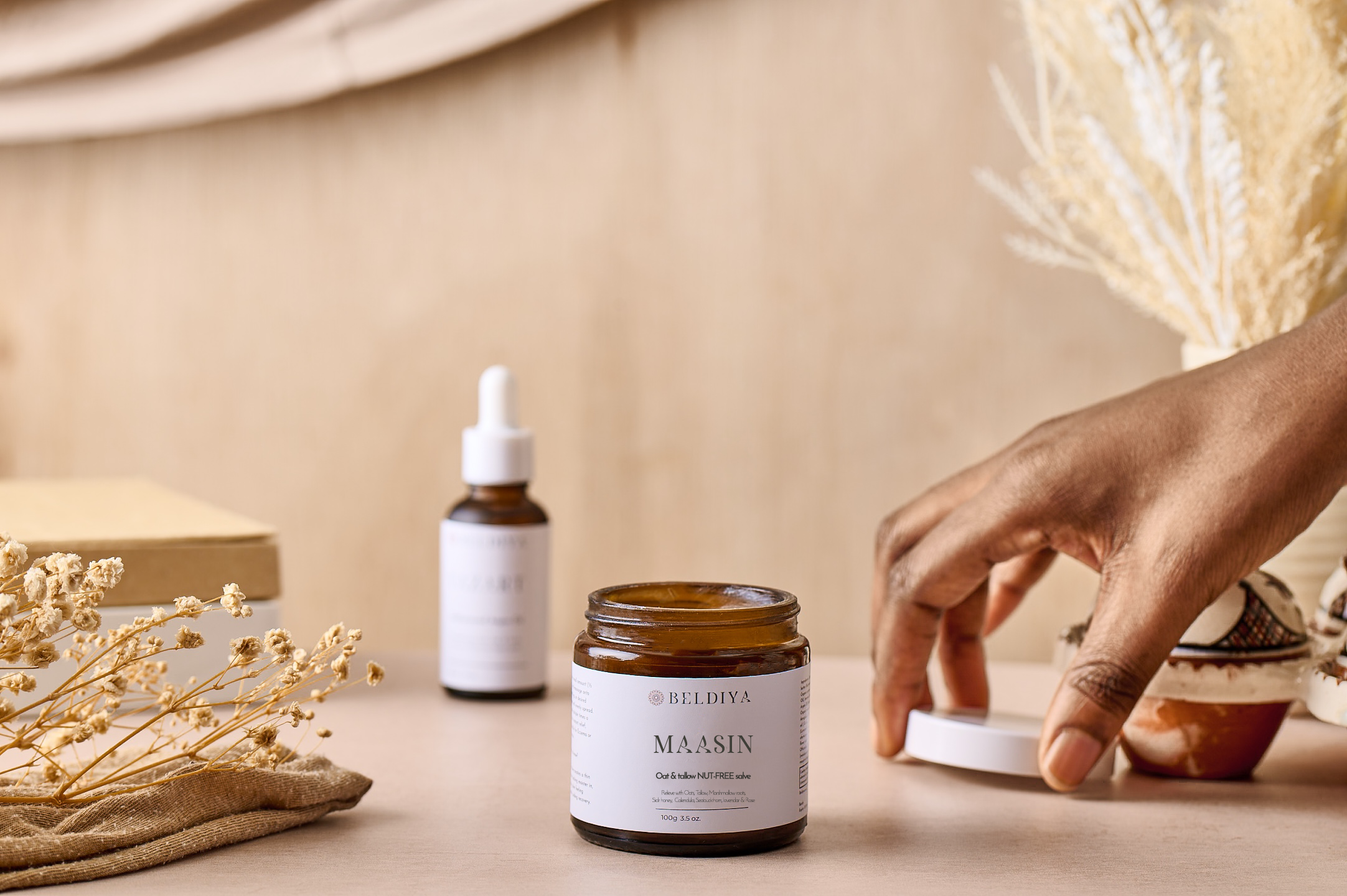 مرهم تامو العضوي لإنقاذ الأكزيما