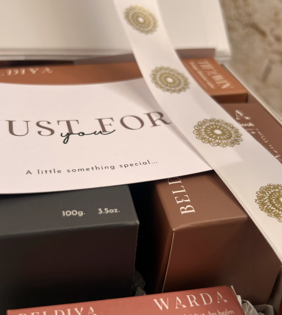 توهج الوجه الأطلس